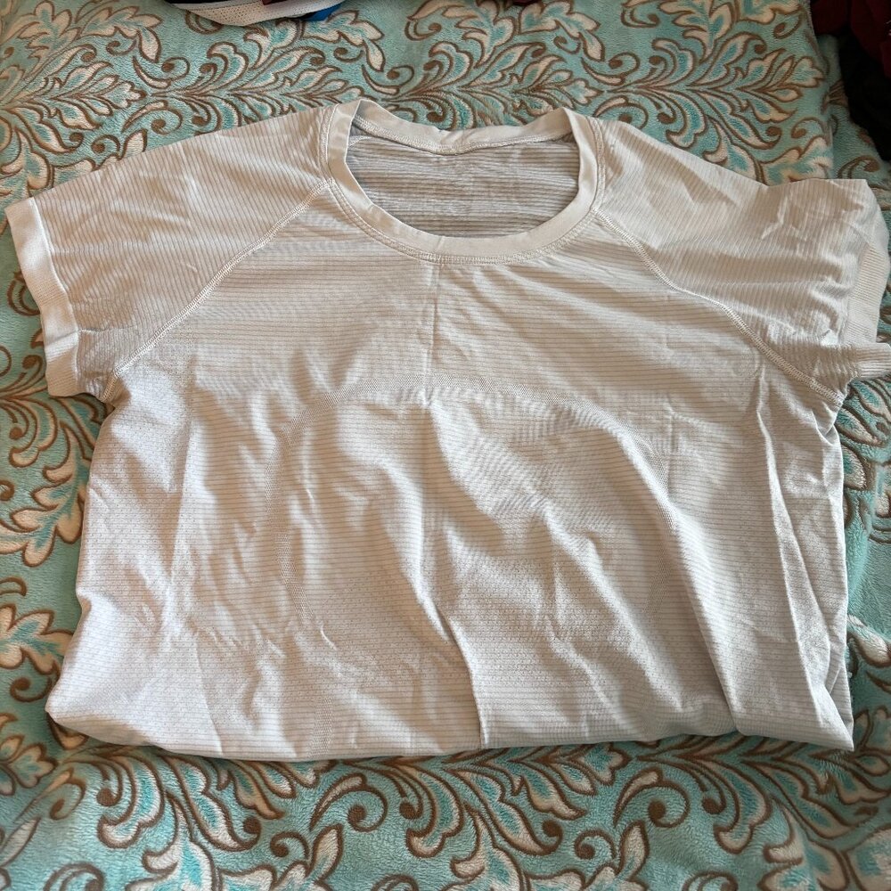 Swiftly Tech Short-Sleeve Shirt 2.0 Waist Length